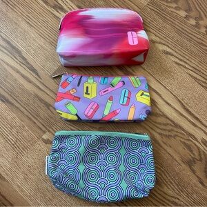 Clinique cosmetic bag bundle